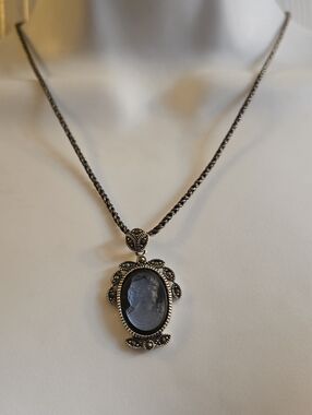 Vintage-Inspired 925 Silver Cameo Pendant Necklace